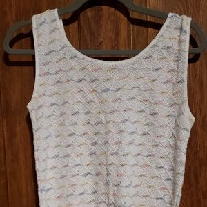 Light weight sweater tank top